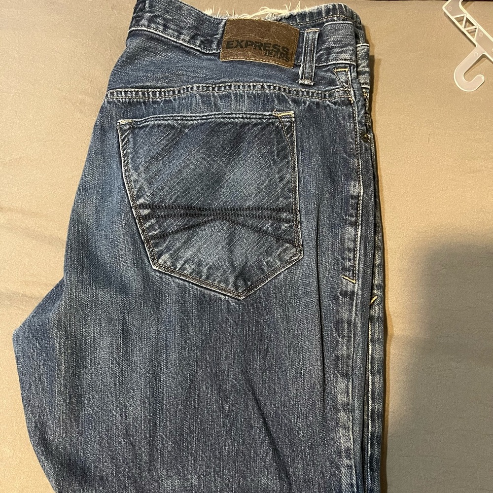Men’s Express Jeans- Blake loose fit boot cut 36x34